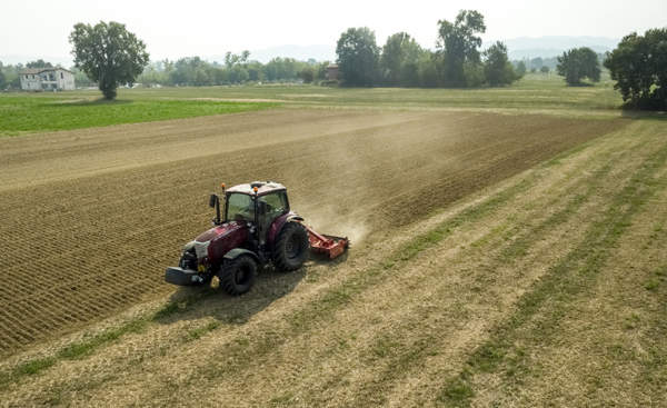 Lavorazione del Terreno - Val di Cecina macchine